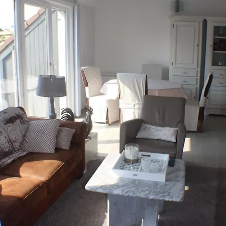 Ruhig Gelegenes In By Interhome * De Haan